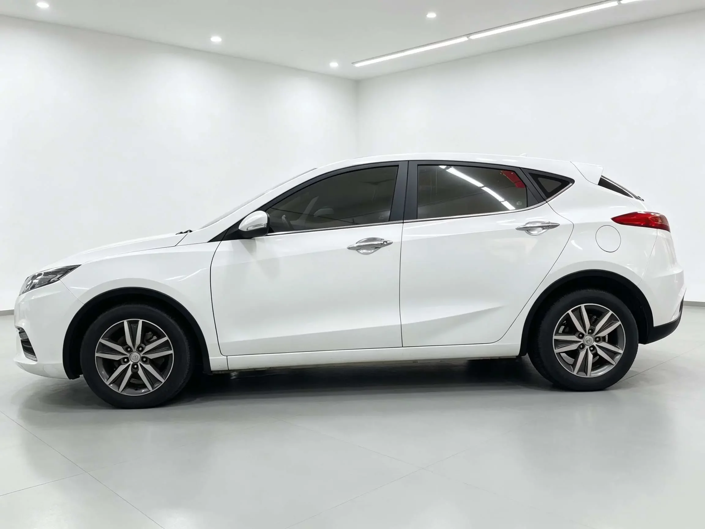 Changan Eado XT