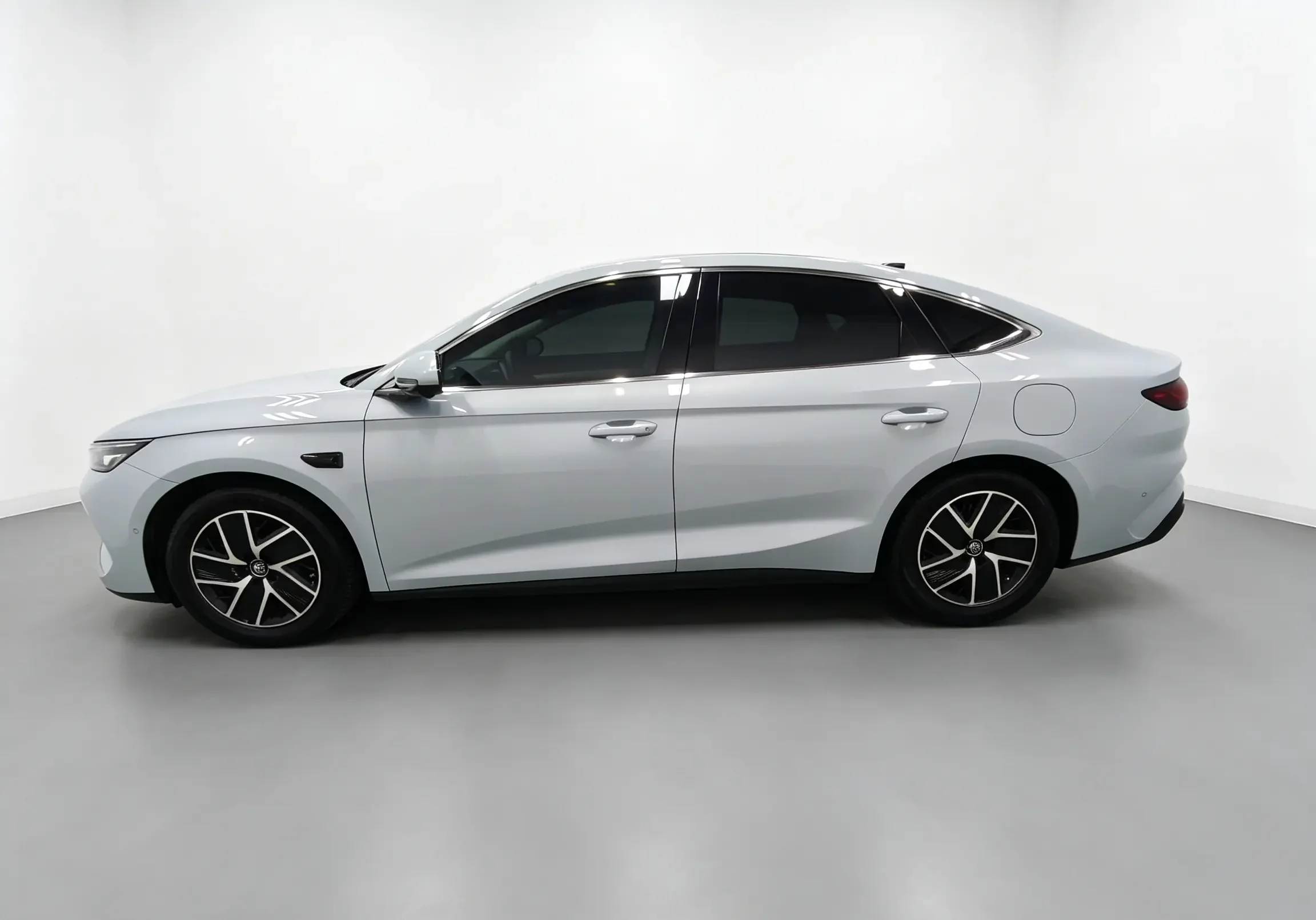 BYD Qin L DM