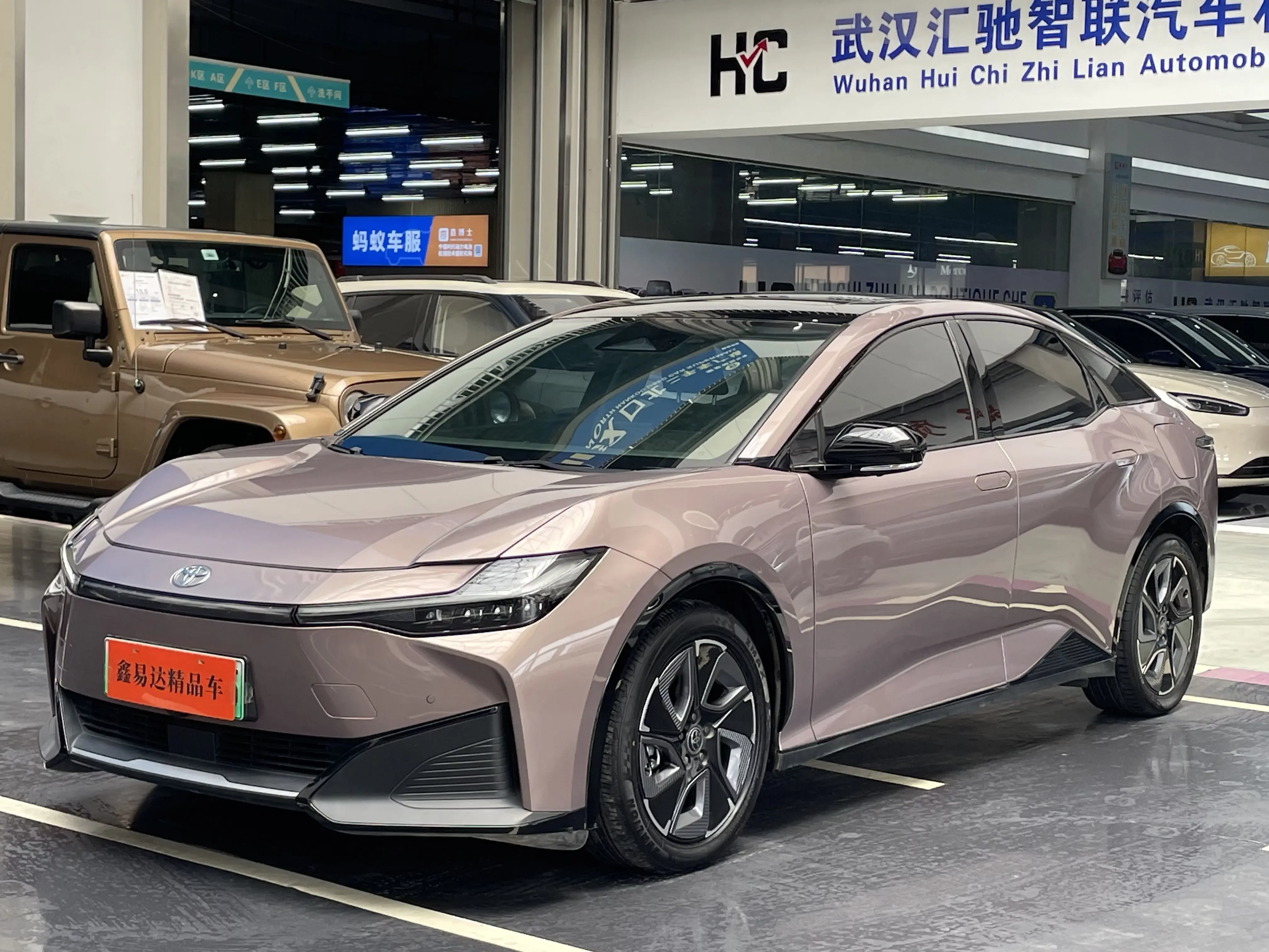 TOYOTA BZ3