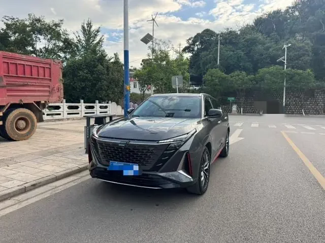 Oshan Changan Auchan Z6