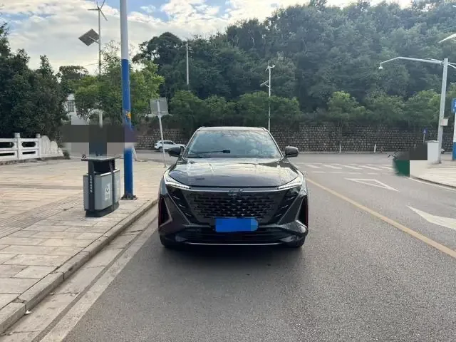 Oshan Changan Auchan Z6