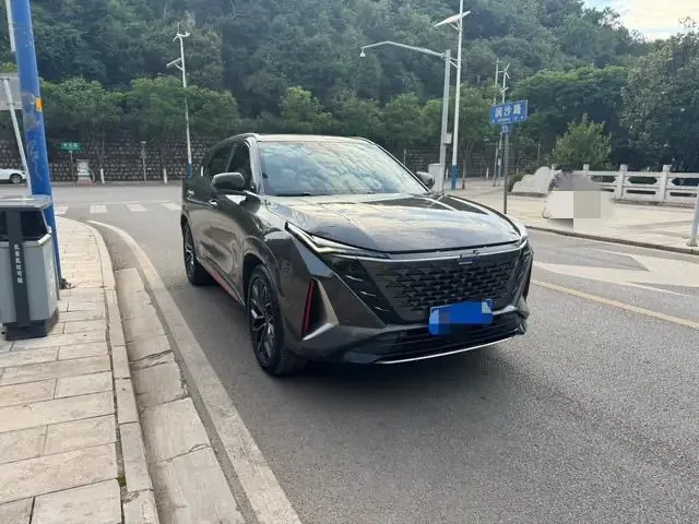 Oshan Changan Auchan Z6