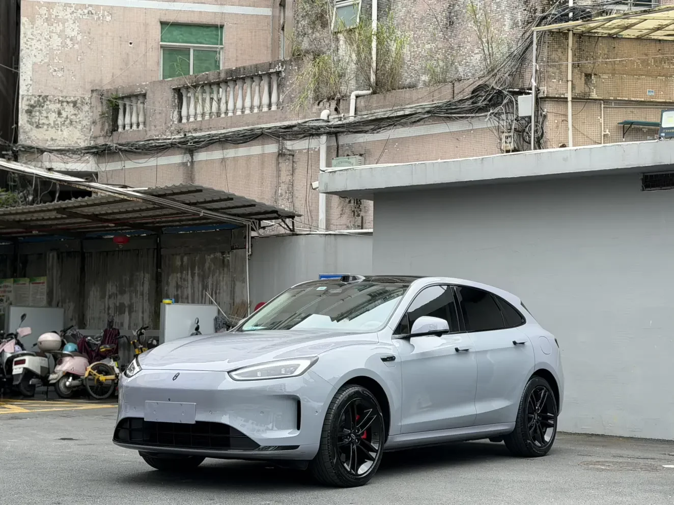 AITO M5