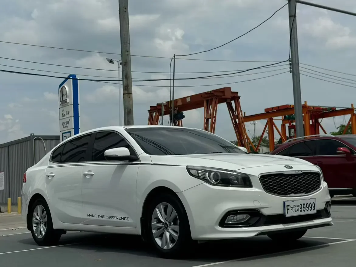 Kia K4