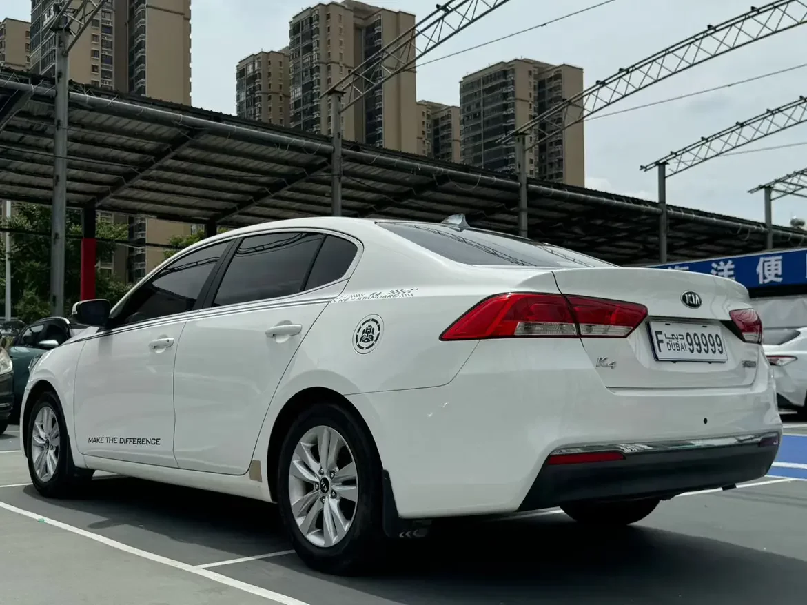 Kia K4