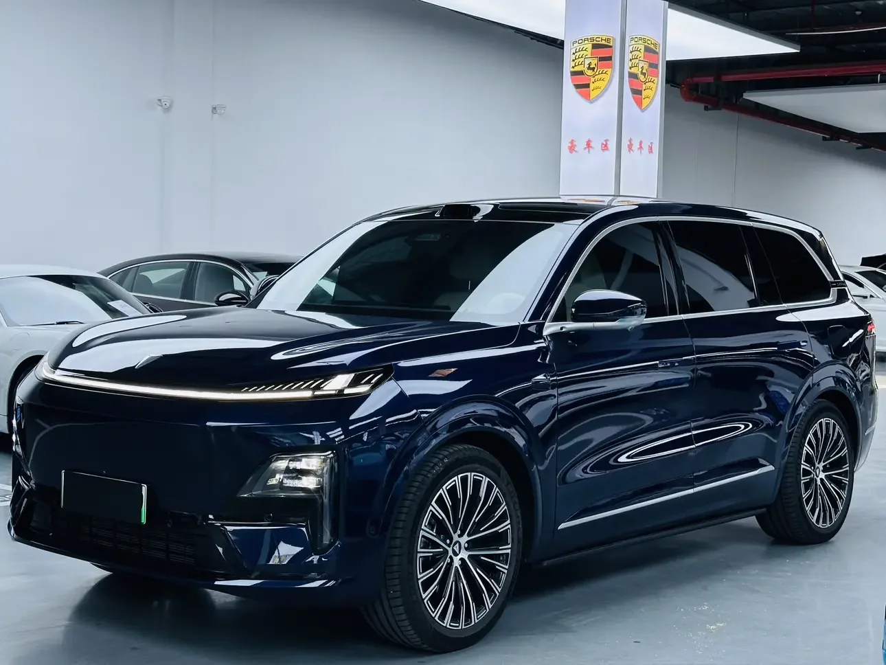 Deepal Dark blue S09