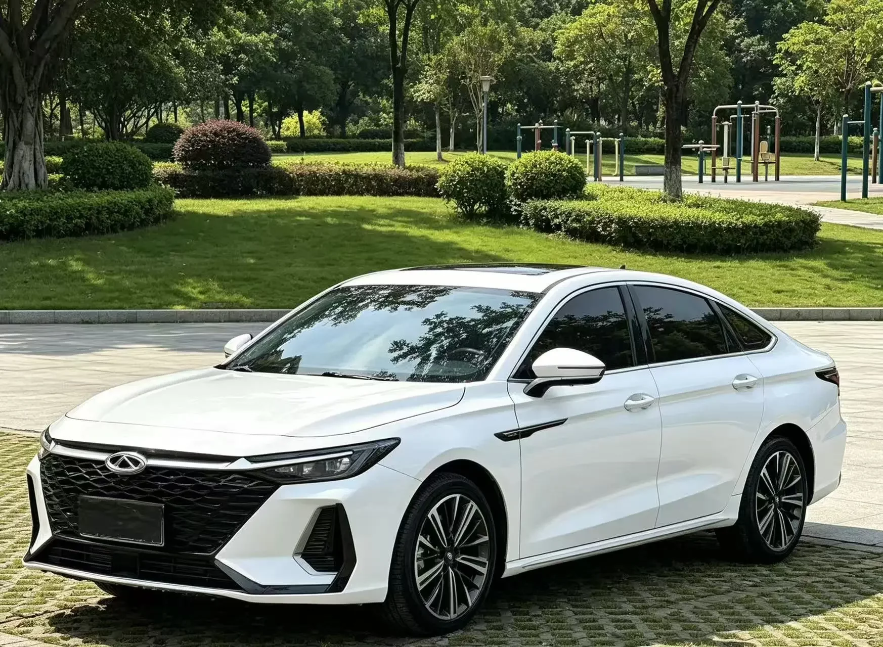 Chery Arrizo 8
