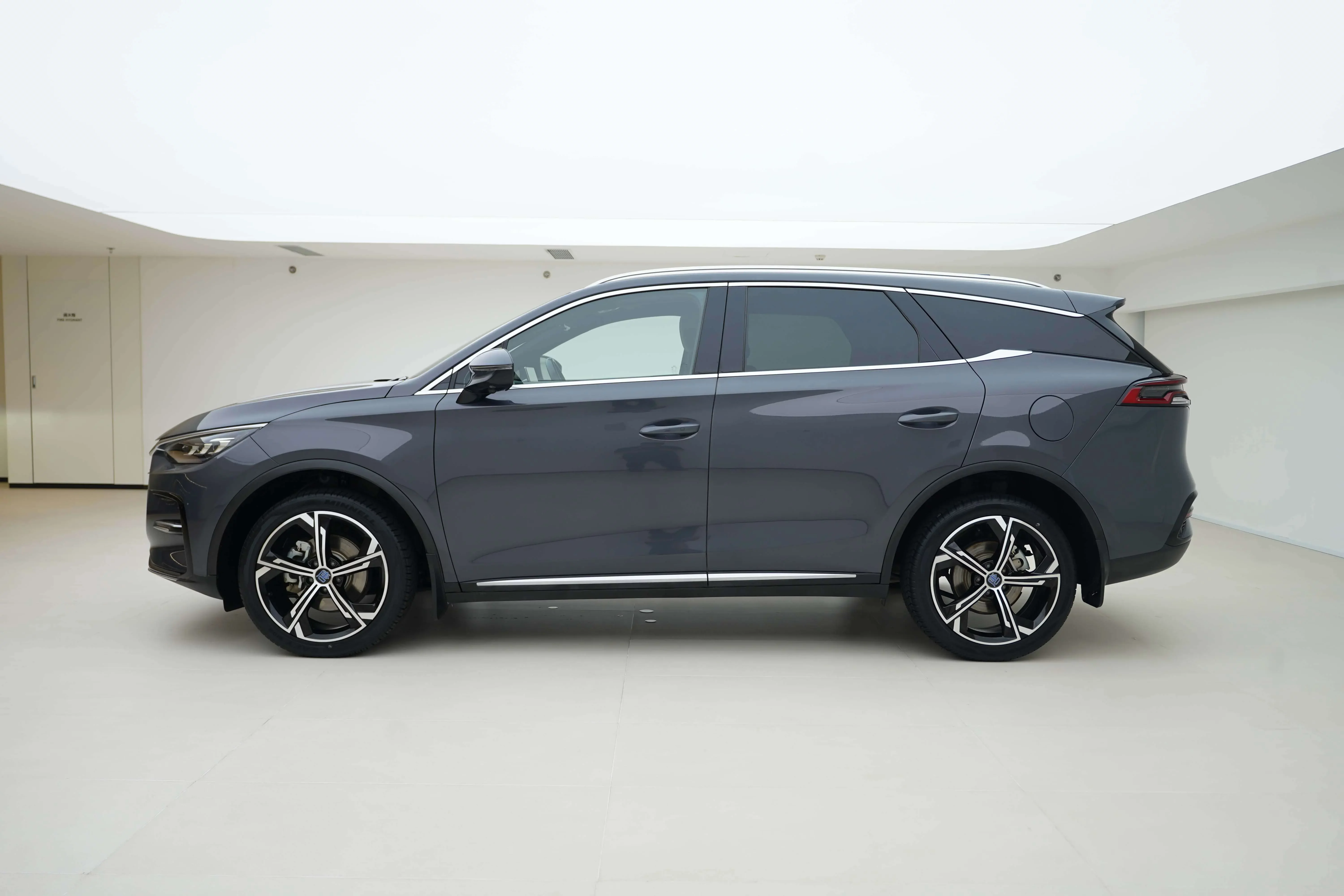 BYD Tang DM