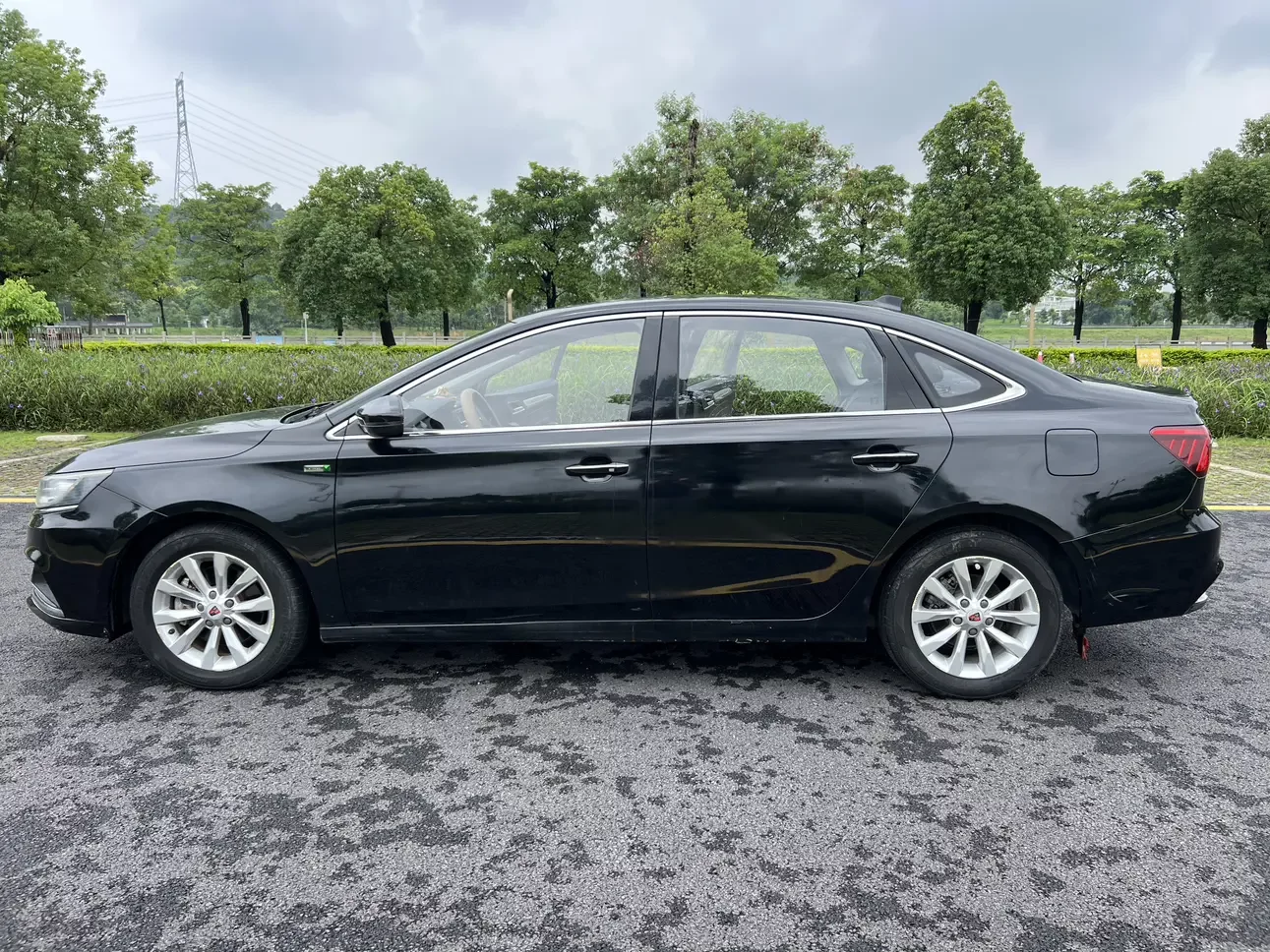 Roewe ei6
