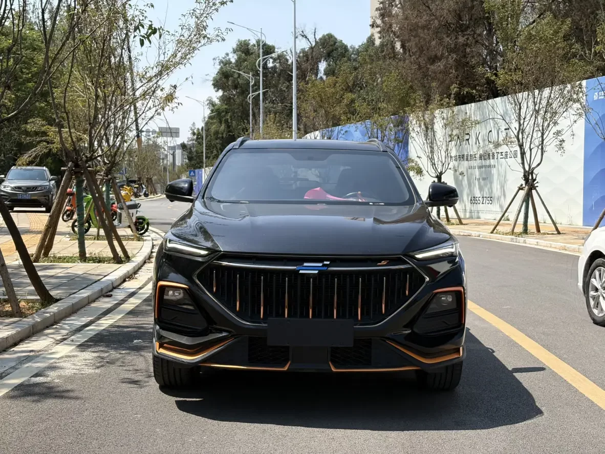 Oshan Changan Auchan X5