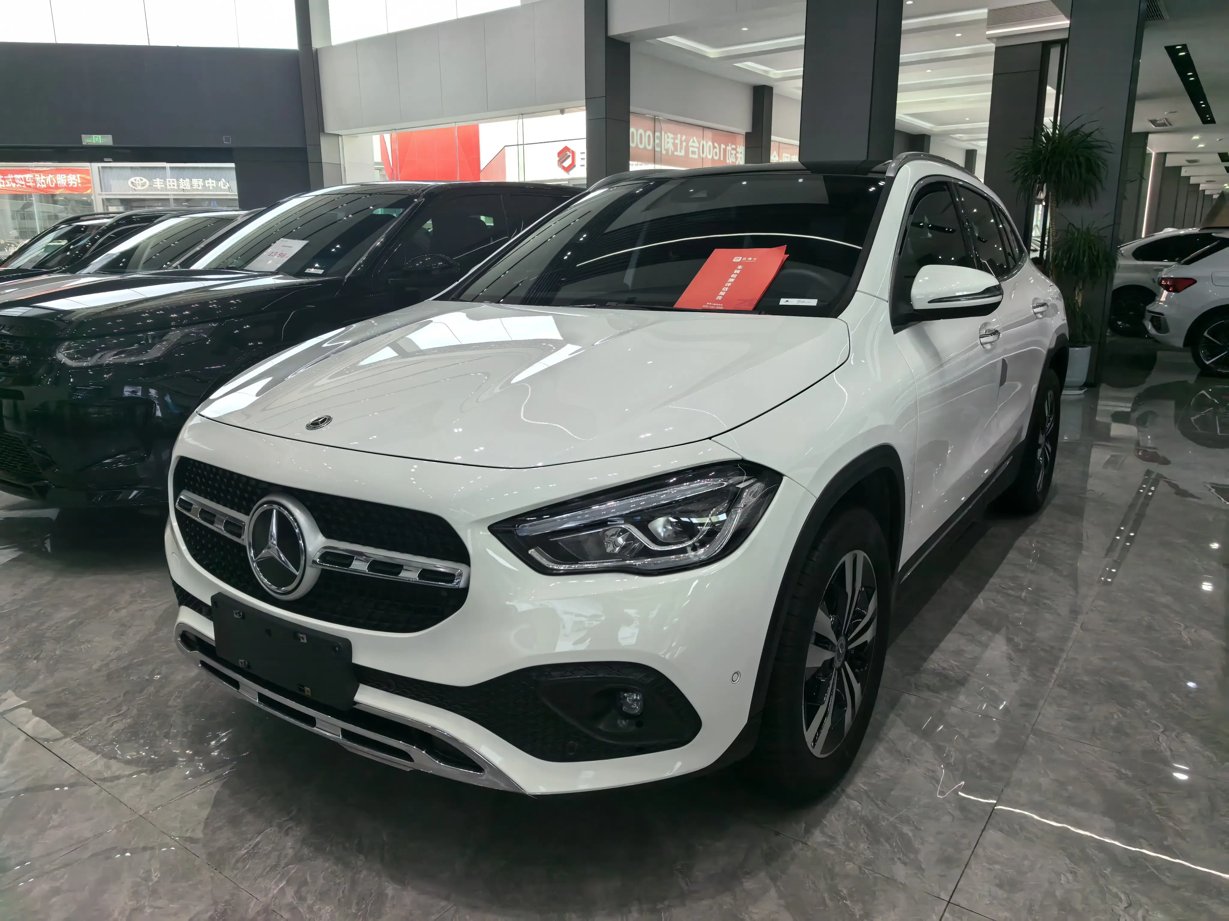 Mercedes-Benz GLA