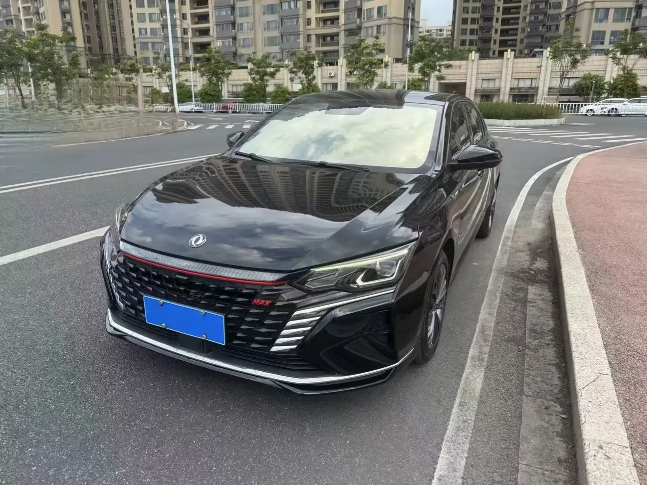 Dongfeng Yixuan MAX
