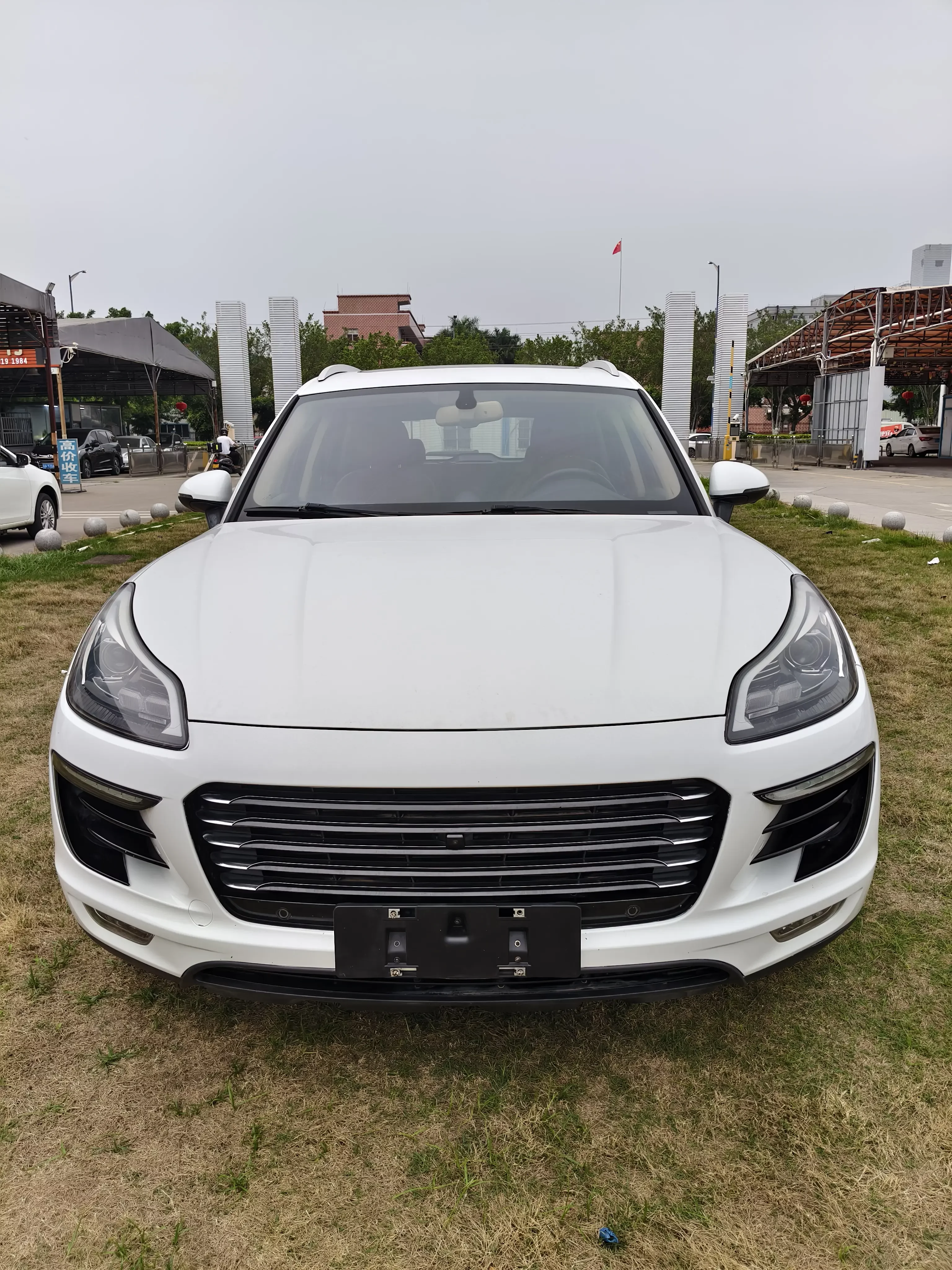 Zotye SR9