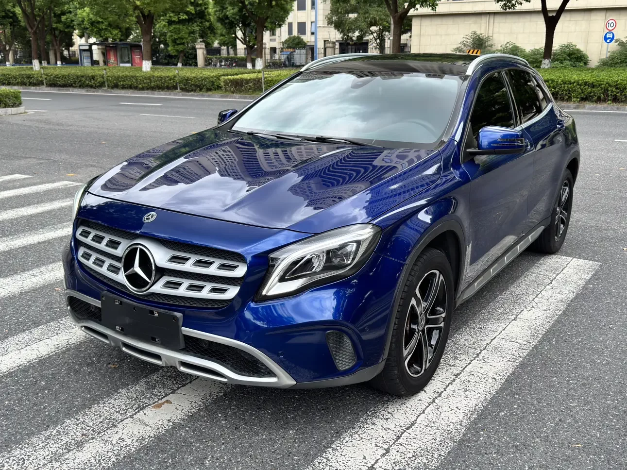 Mercedes-Benz GLA