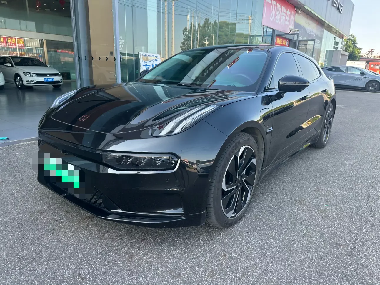 ZEEKR 001