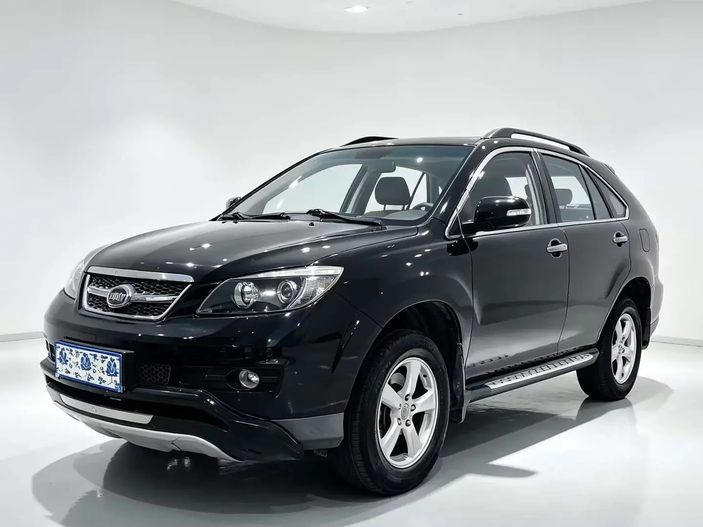 BYD S6