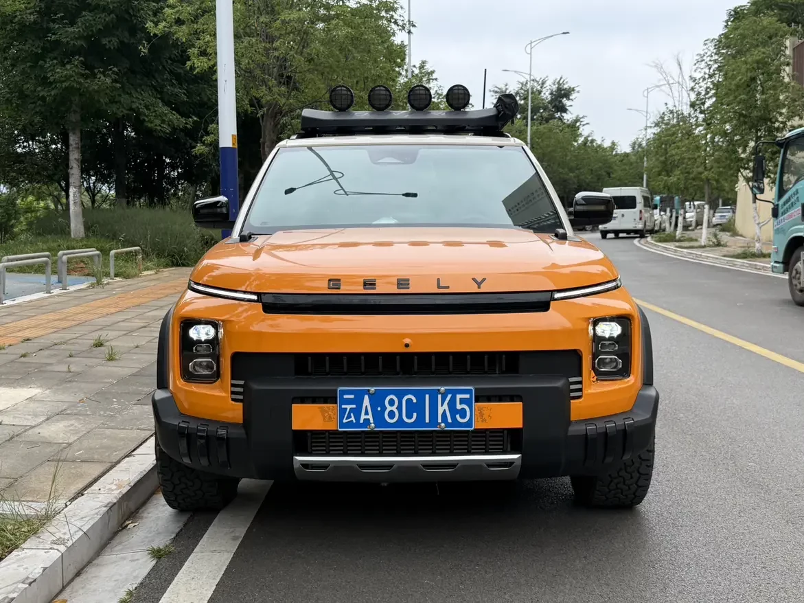 Geely ICON