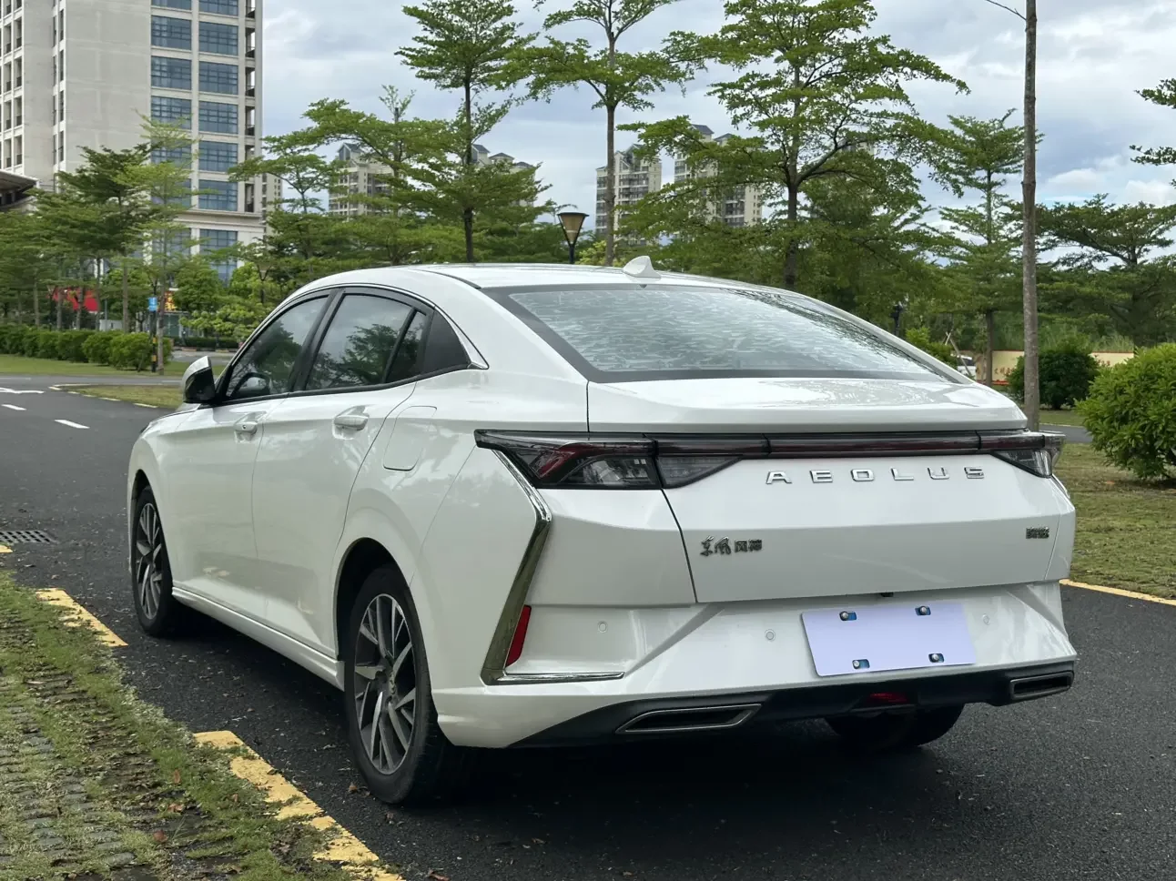 Dongfeng Yixuan