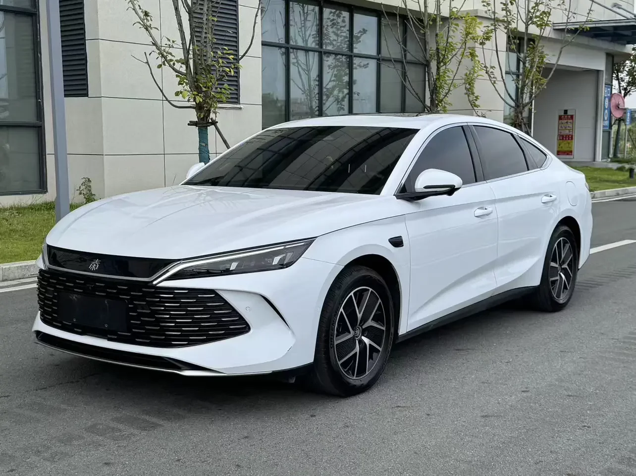 BYD Qin L DM