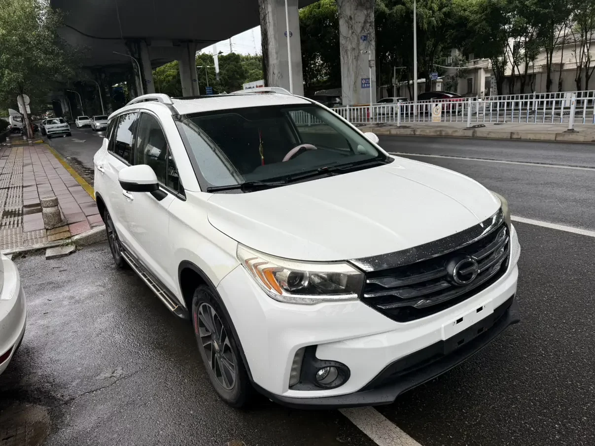GAC Trumpchi GS4