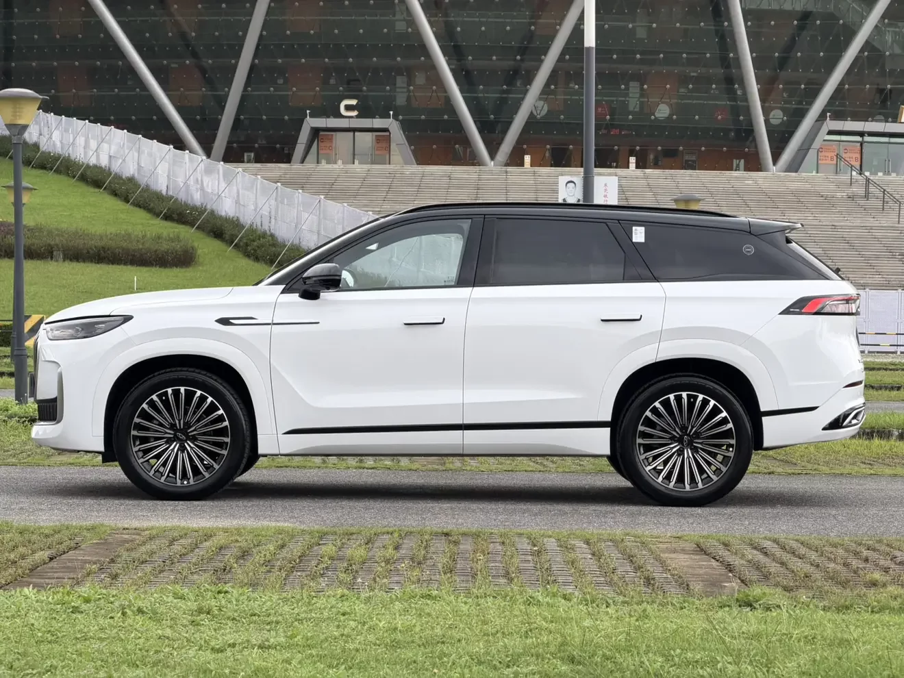 Chery Tiggo 9