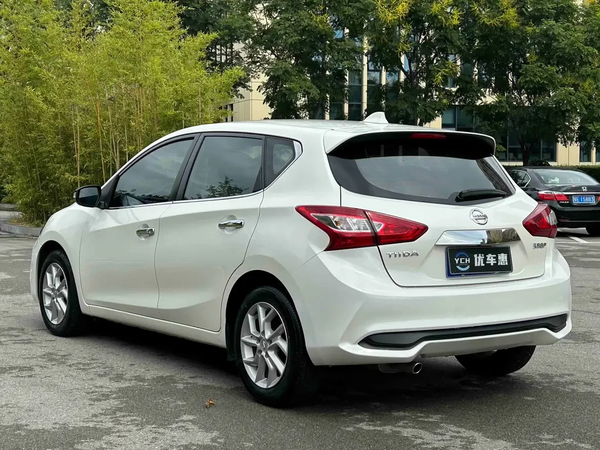 Nissan Tiida