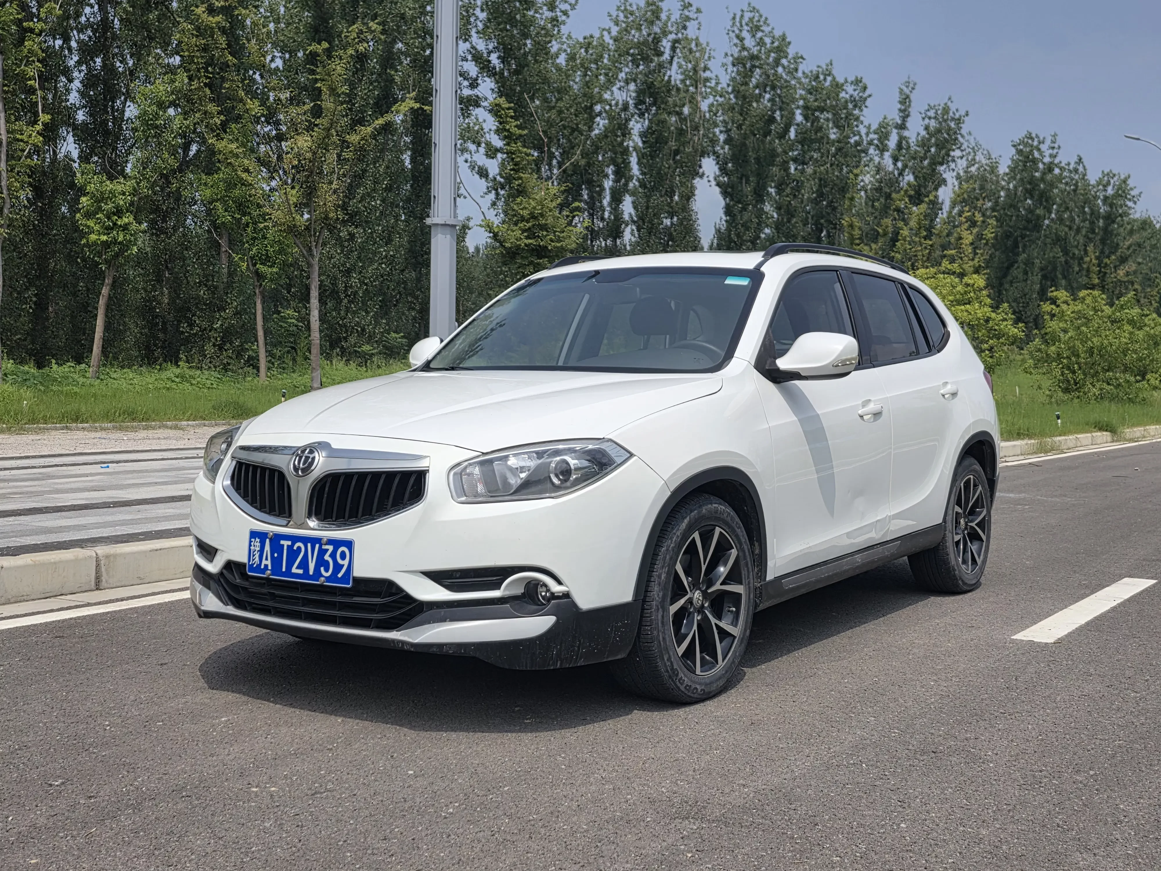 Brilliance Zhonghua V5