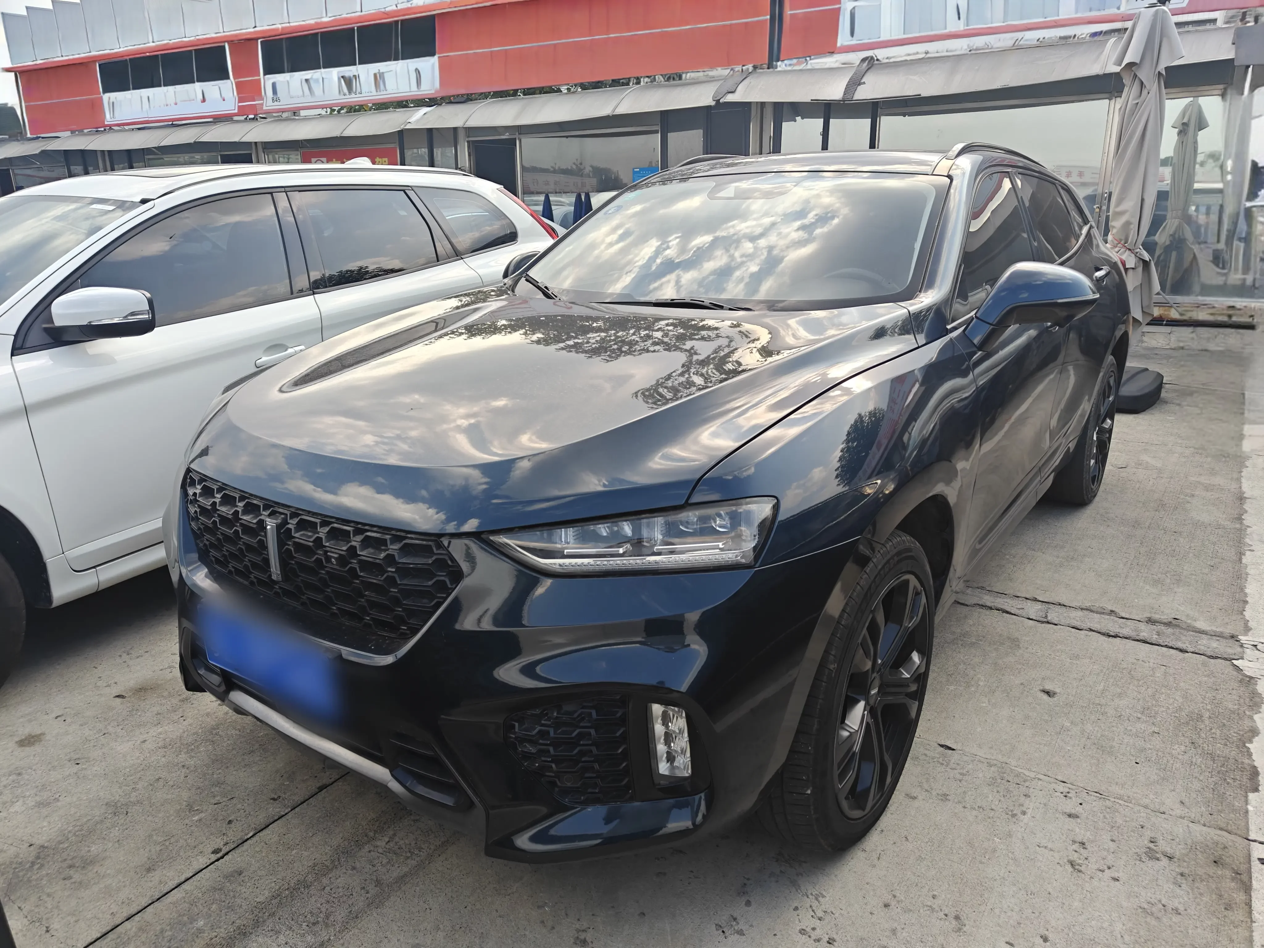Wey Wei brand VV7