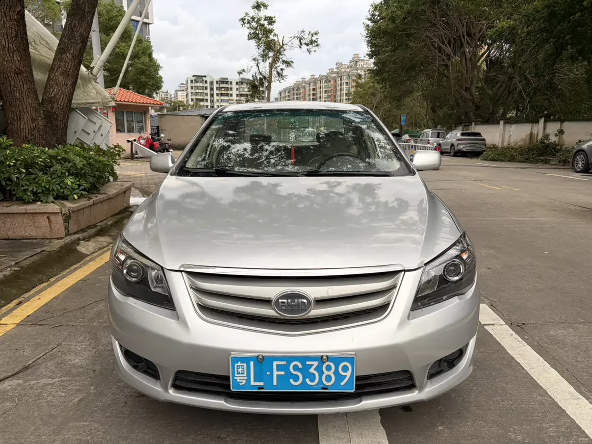 BYD L3