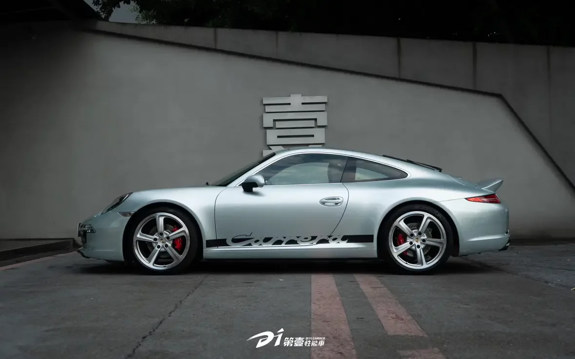 Porsche 911