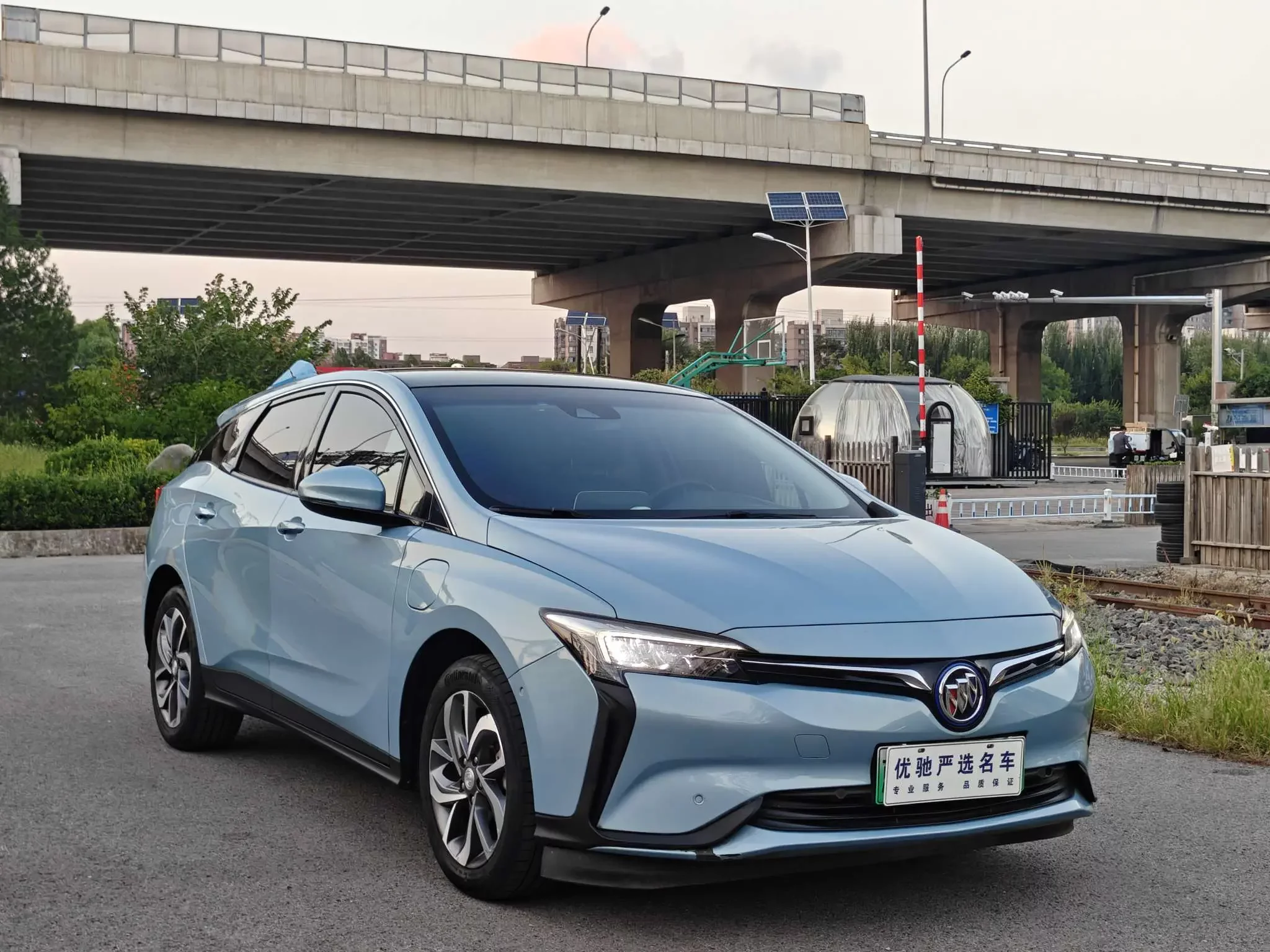 Buick Micro blue 6