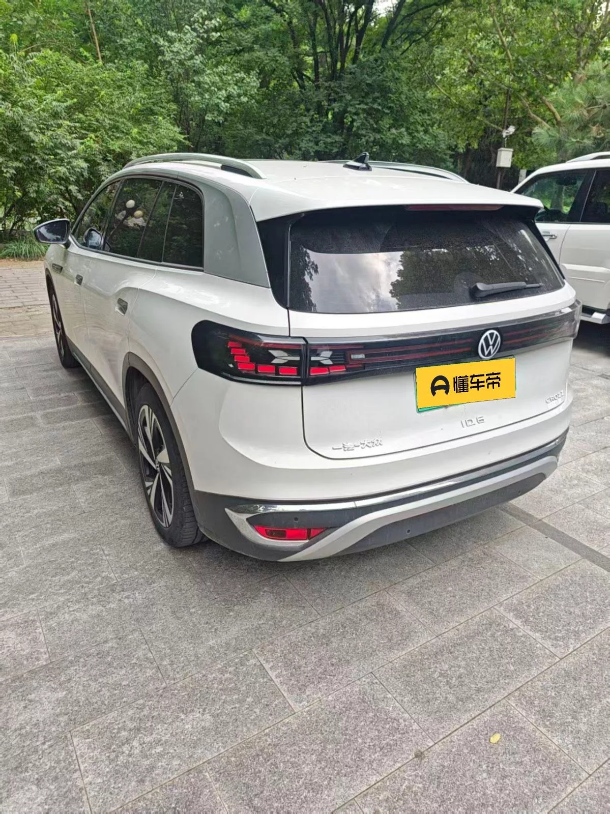 Volkswagen ID.6 CROZZ