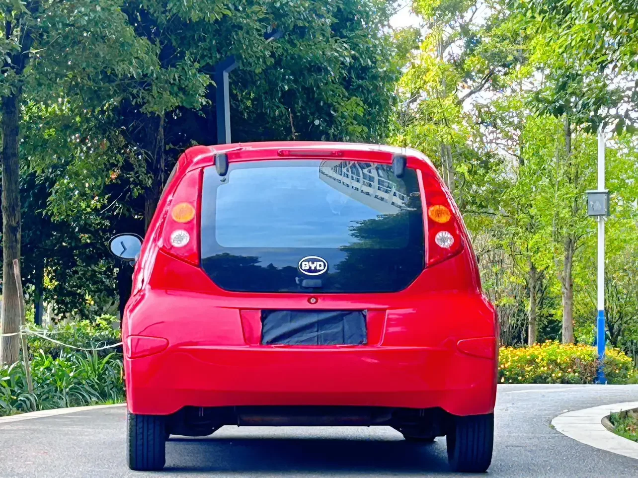 BYD F0