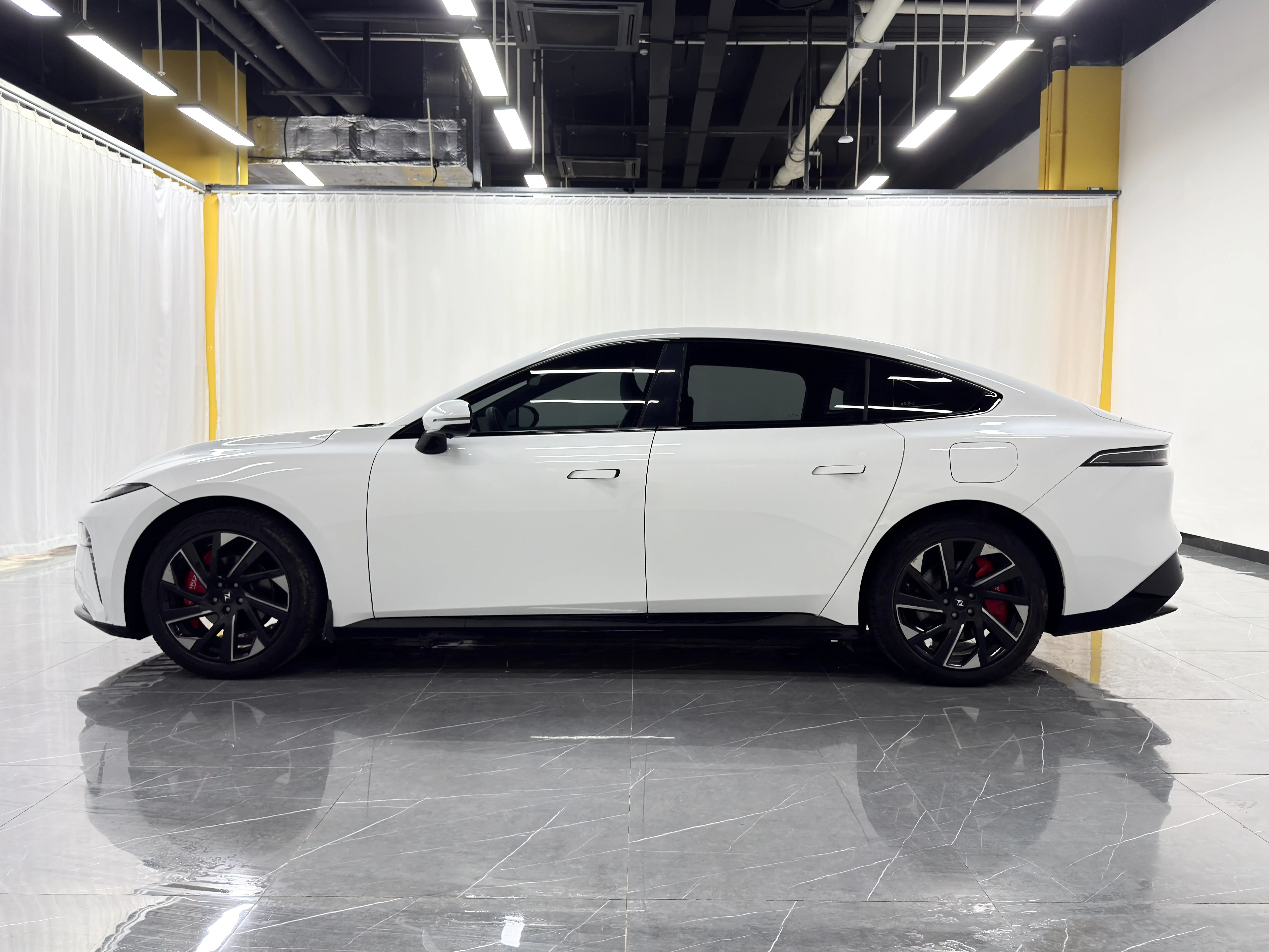 Dongfeng Yipai 007