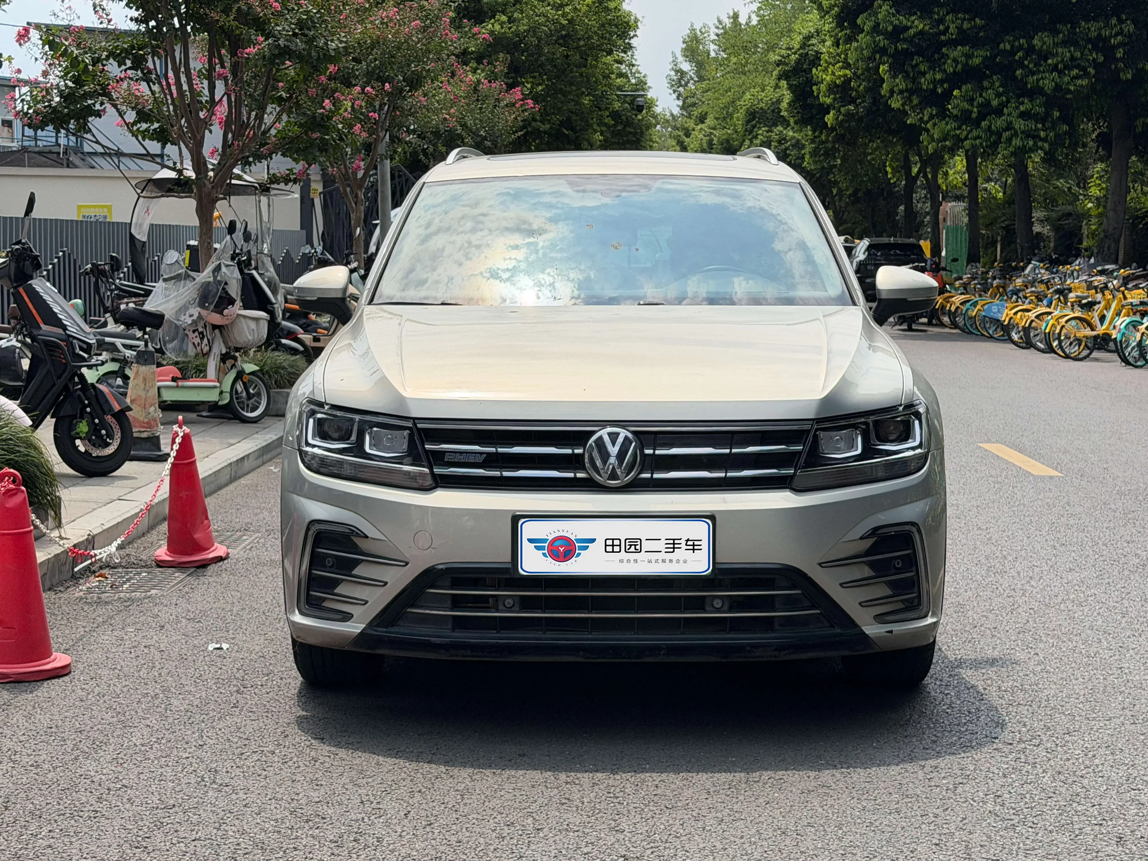Volkswagen Tiguan L PHEV