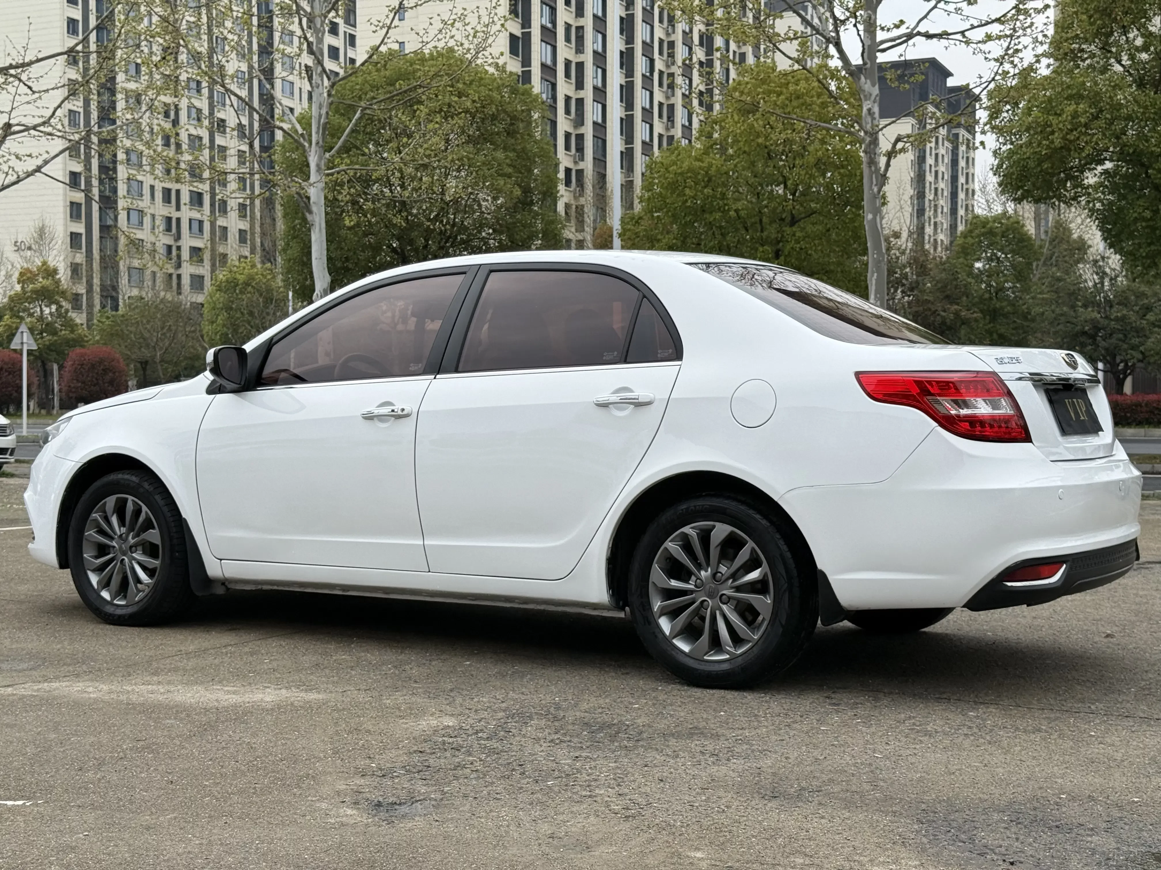 Geely Vision