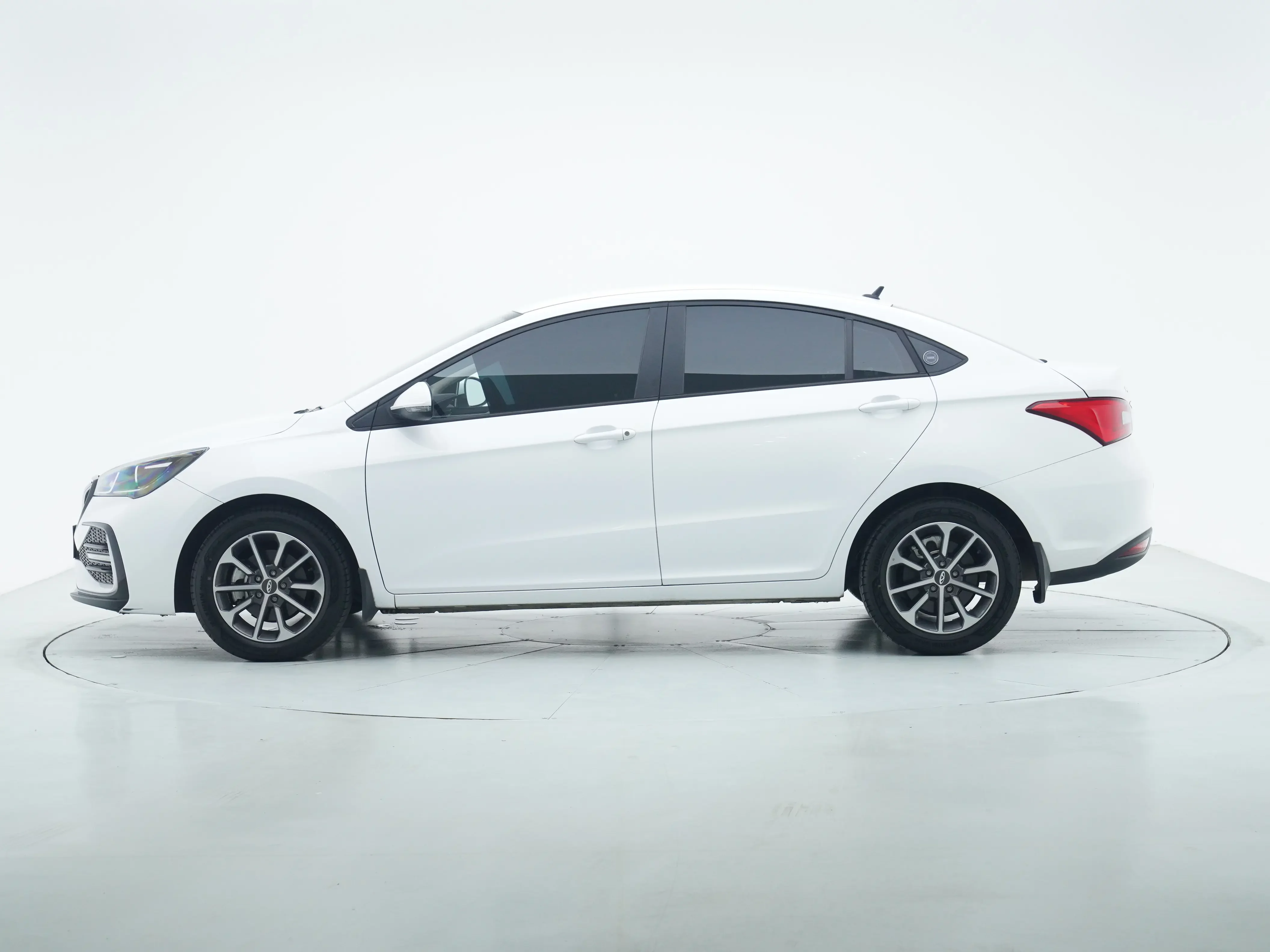 Chery Arrizo 5