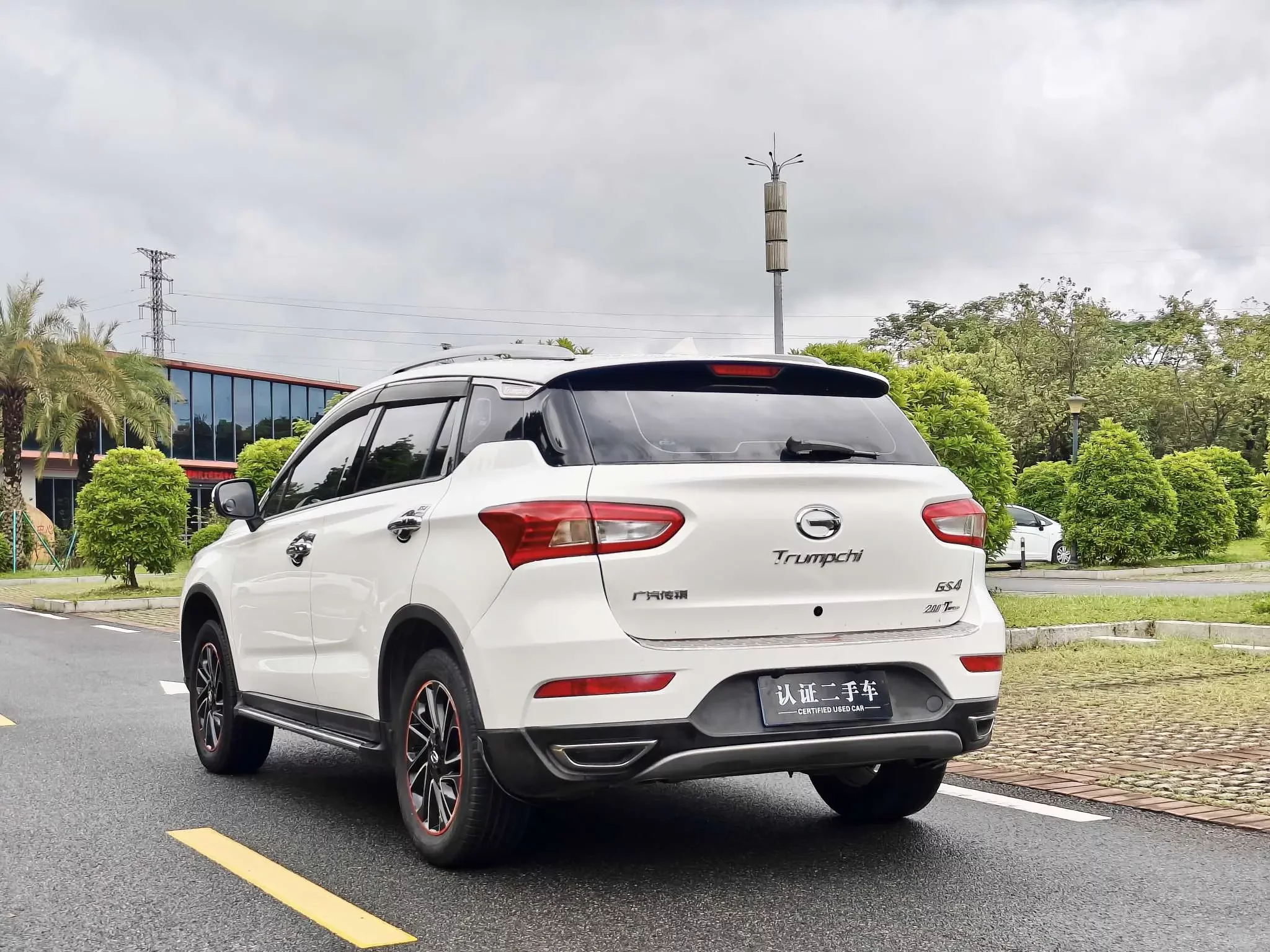 GAC Trumpchi GS4