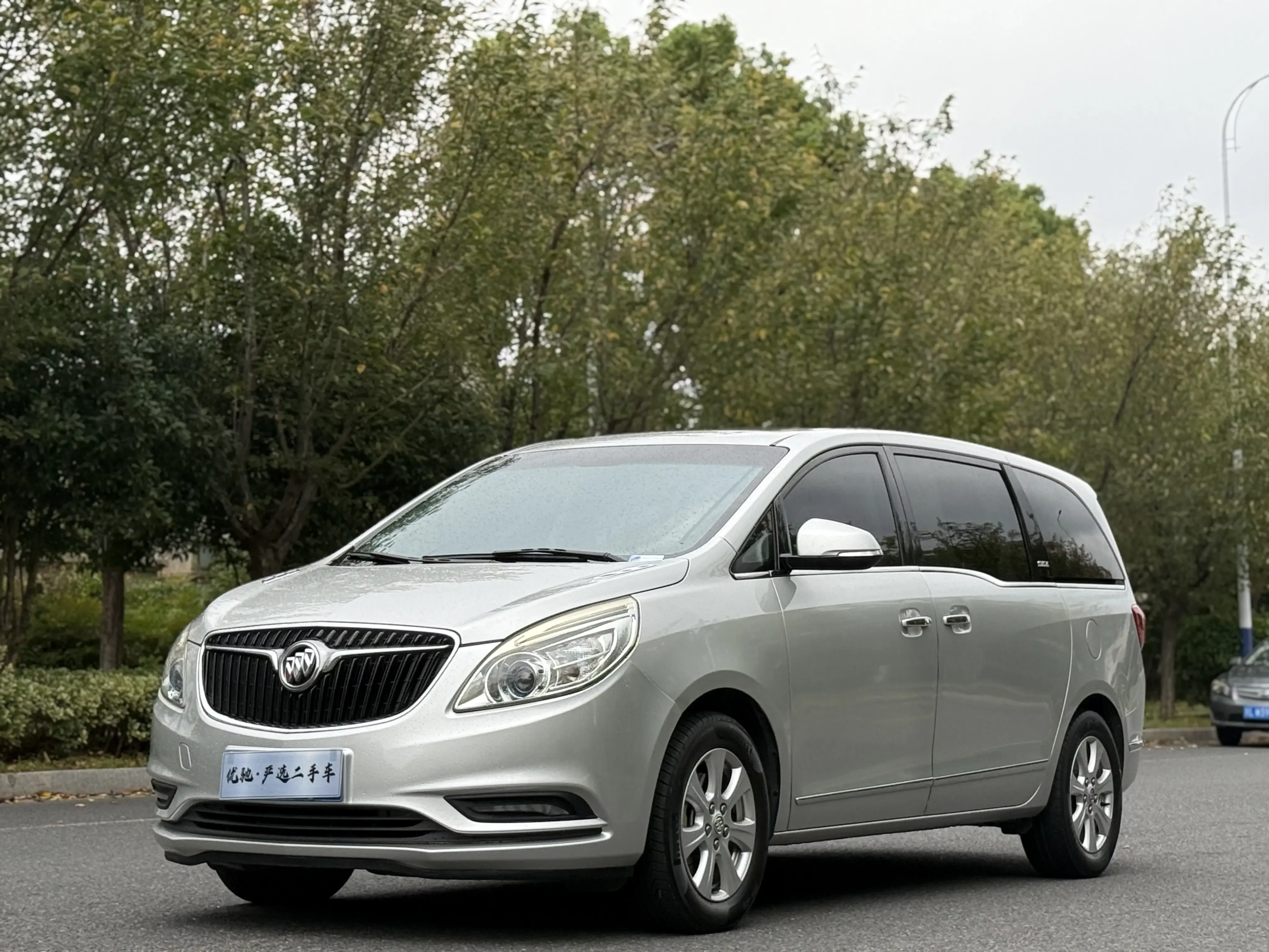 Buick GL8