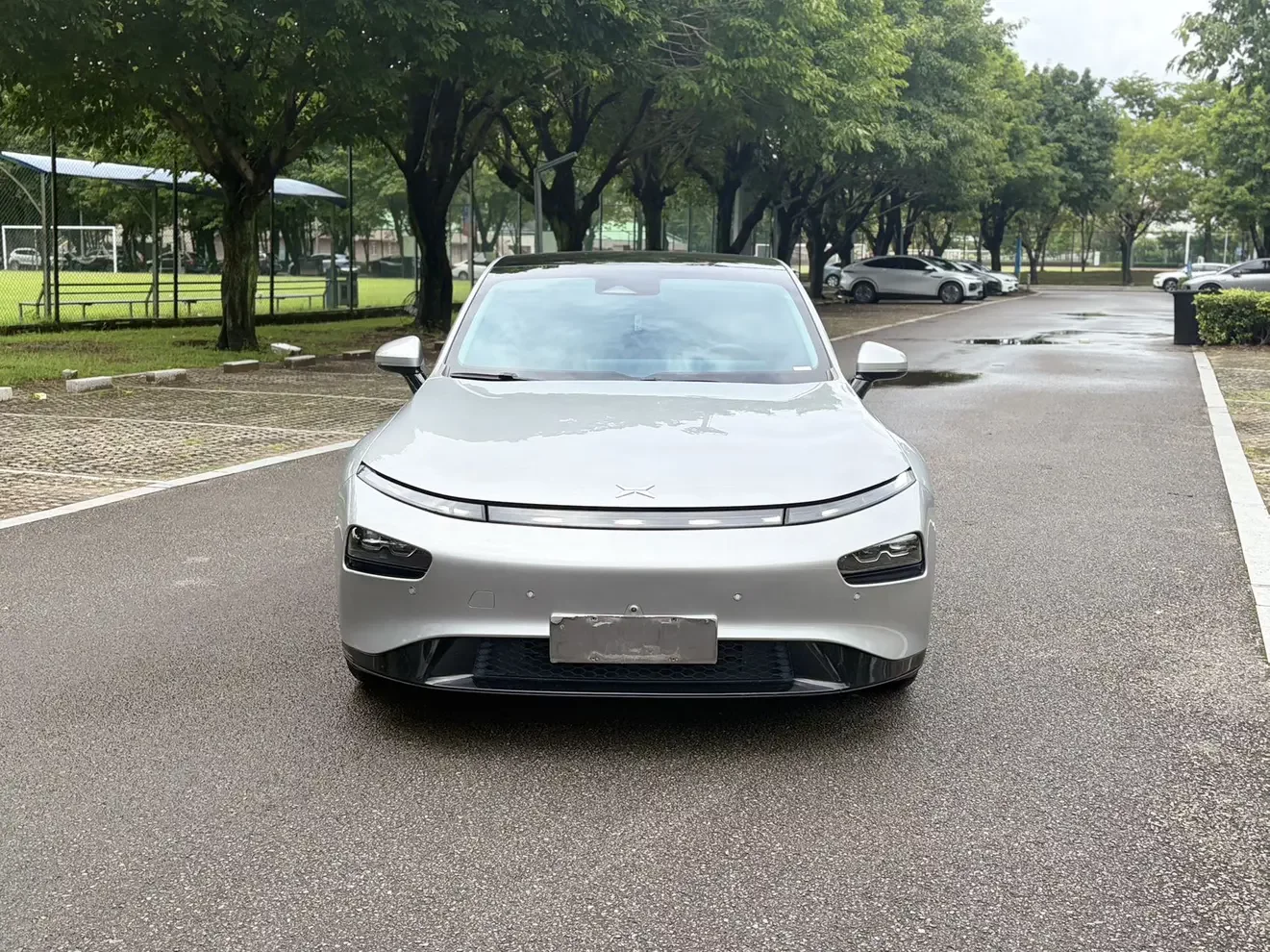 XPeng P7