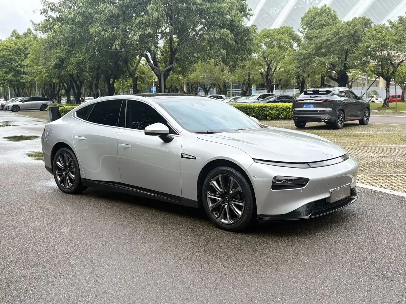 XPeng P7