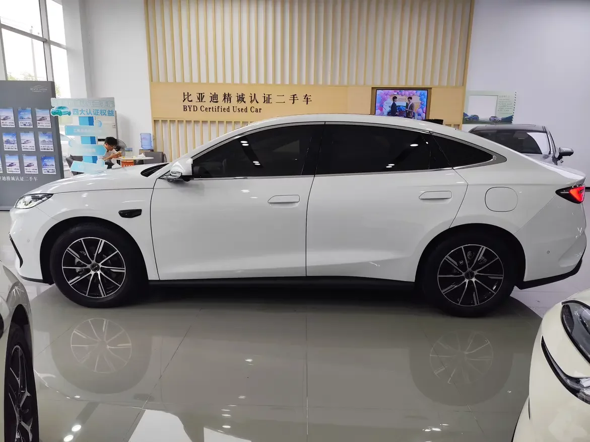 BYD Seal 06DM