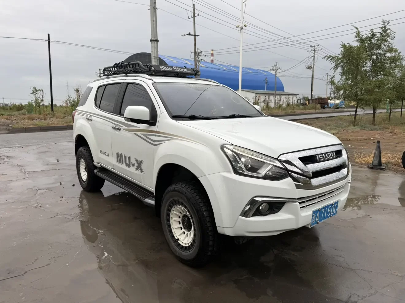 Isuzu mu-X Shepherd
