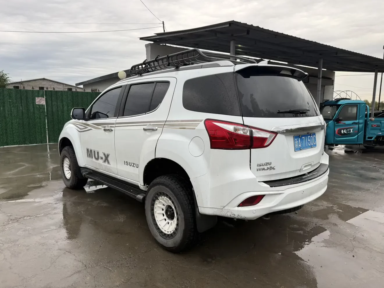 Isuzu mu-X Shepherd