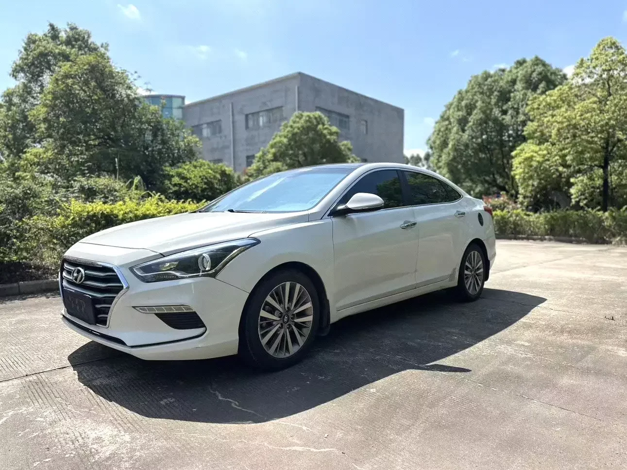 Hyundai Mistra