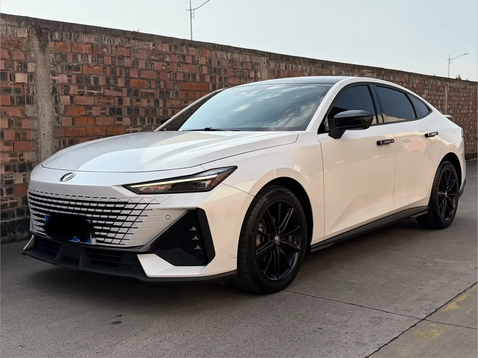 Changan UNI-V