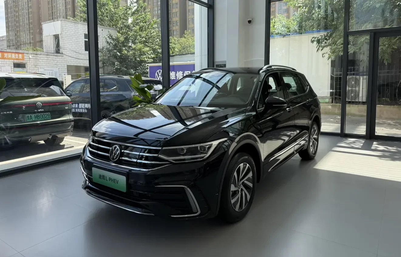 Volkswagen Tiguan L PHEV