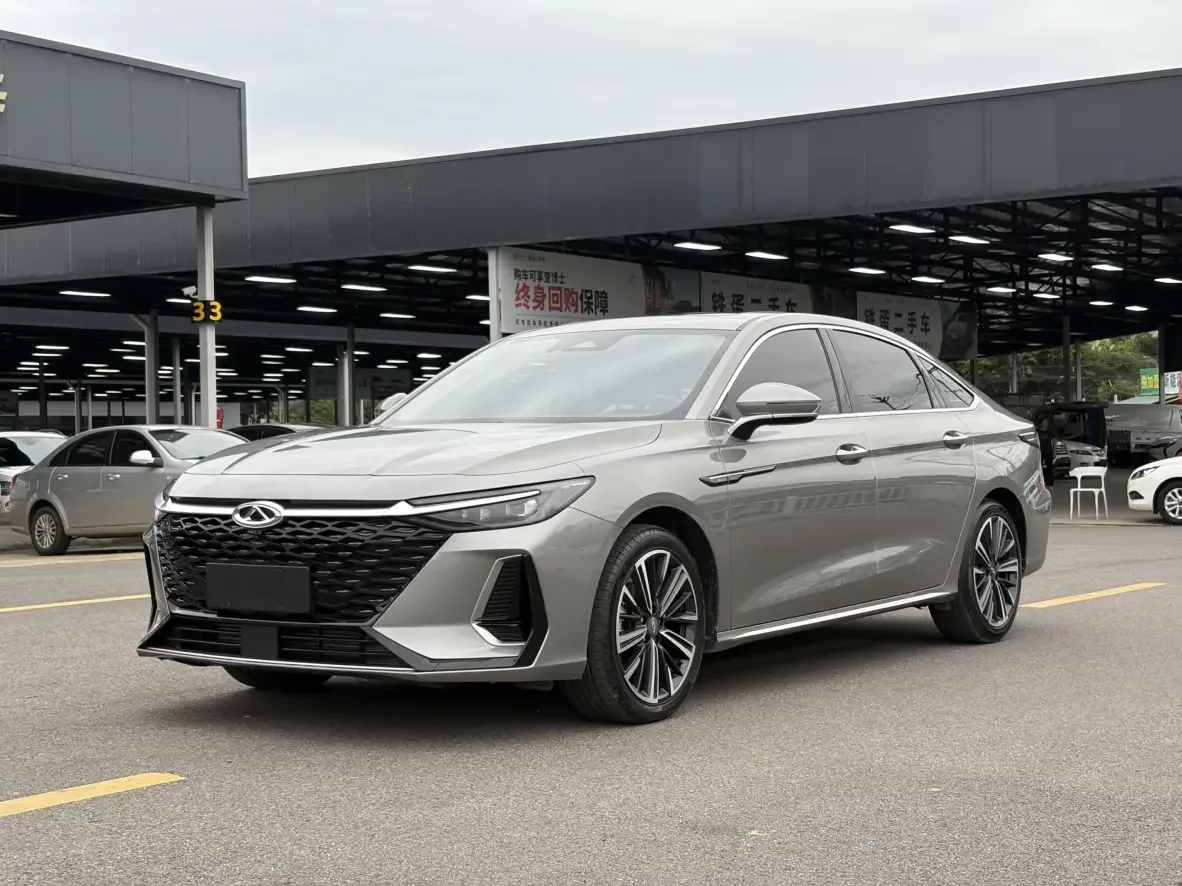 Chery Arrizo 8