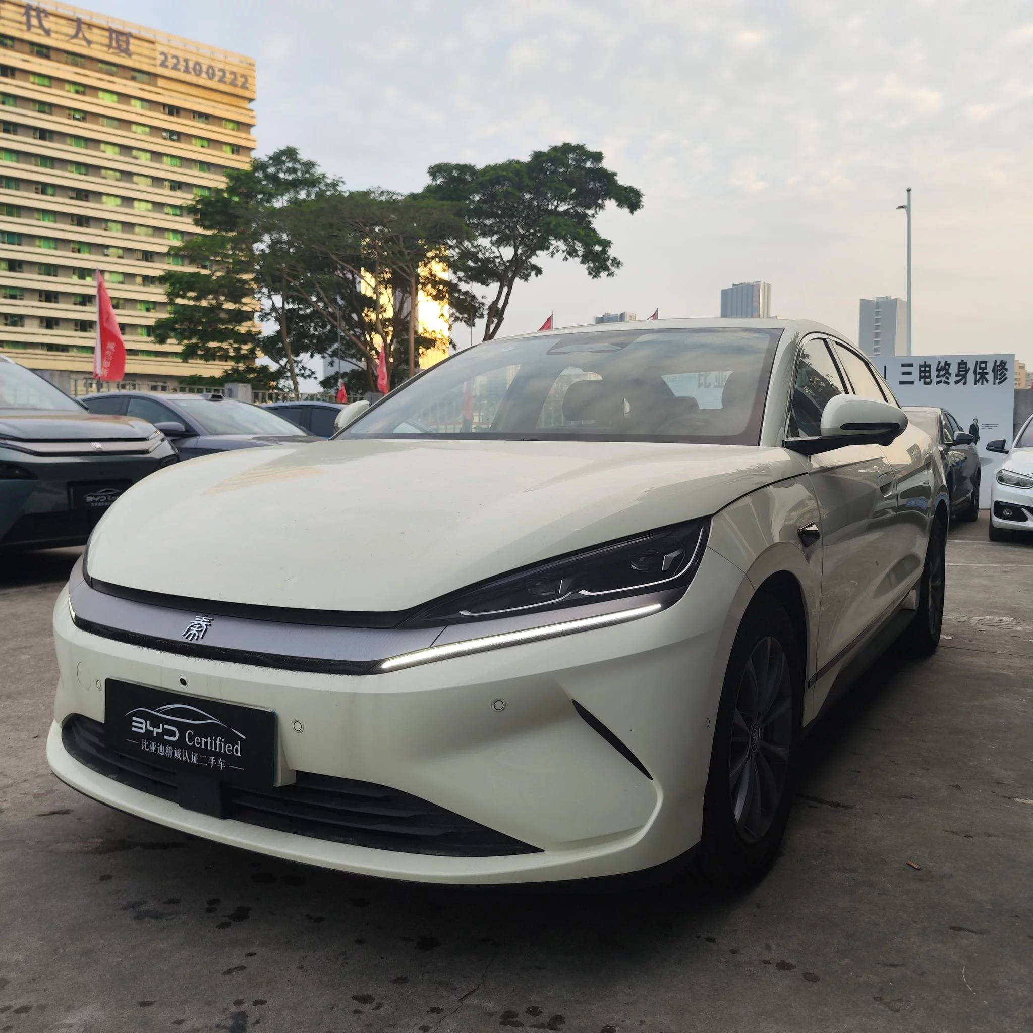 BYD Qin L EV