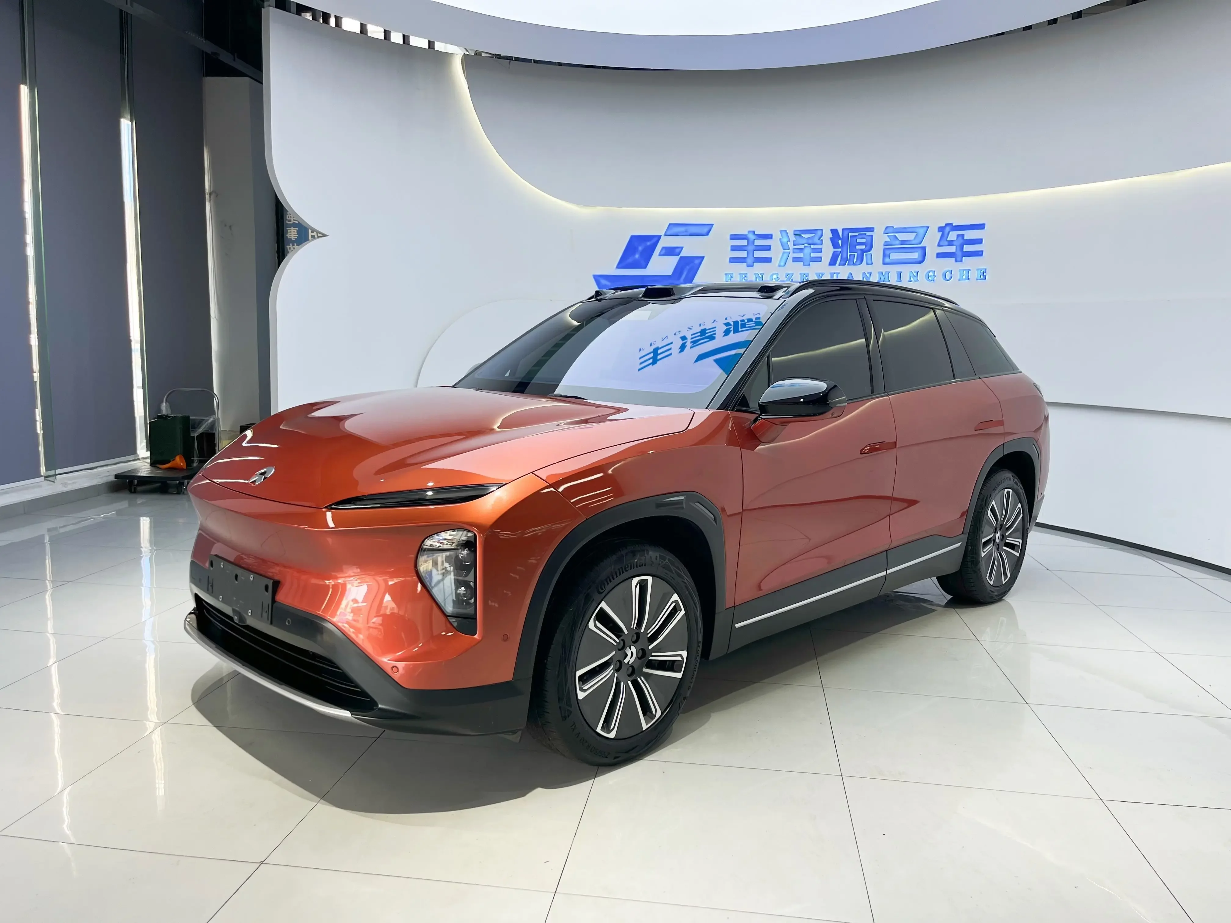 NIO ES7
